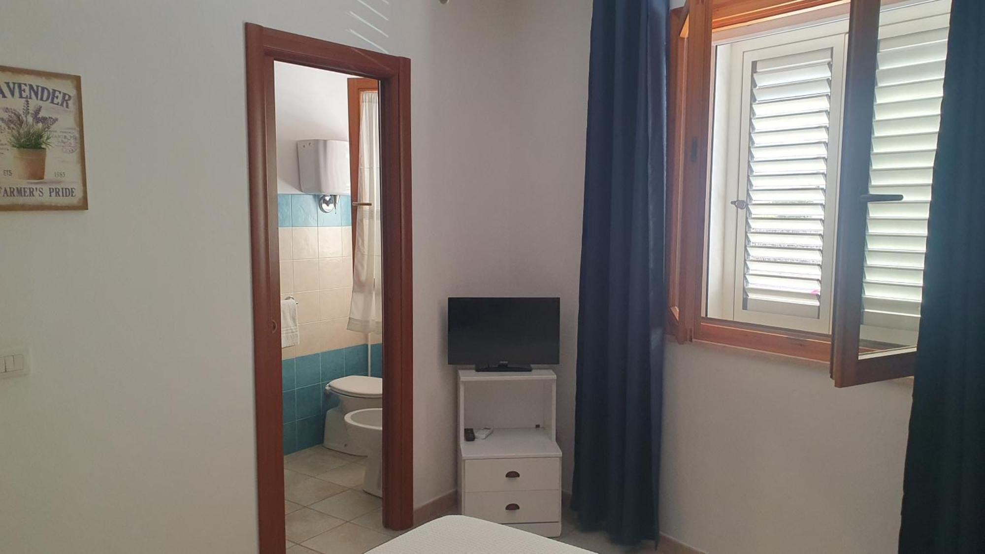 Blue Dolphin Guest House Alghero Luaran gambar